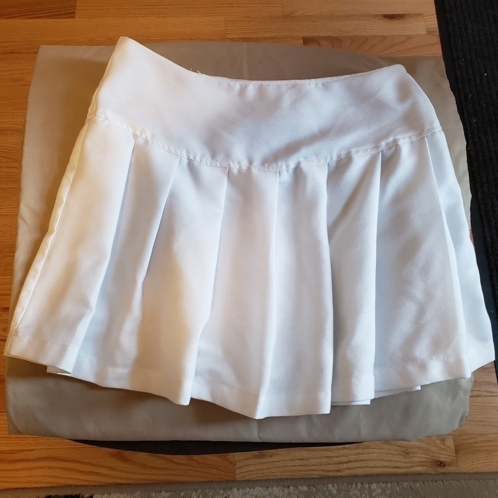 WOMEN'S Tennis Skirt - Picture 2 of 3